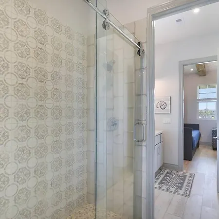 Rise And Shine Beach House With Ocean Views And Pointe West Resort Pools Galveston Exterior photo