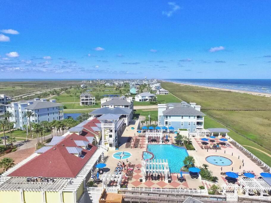 Rise And Shine House With Ocean Views And Pointe West Pools * Galveston